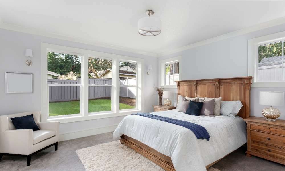 Large and Small bedroom Window Around the Bed