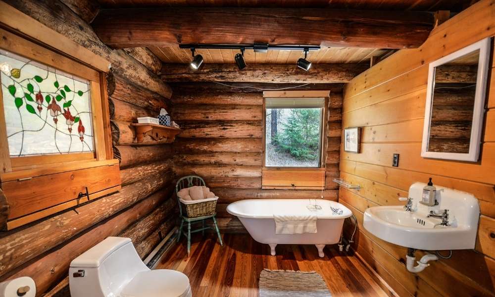 Rustic and Luxurious Cabin-Feel Bathroom