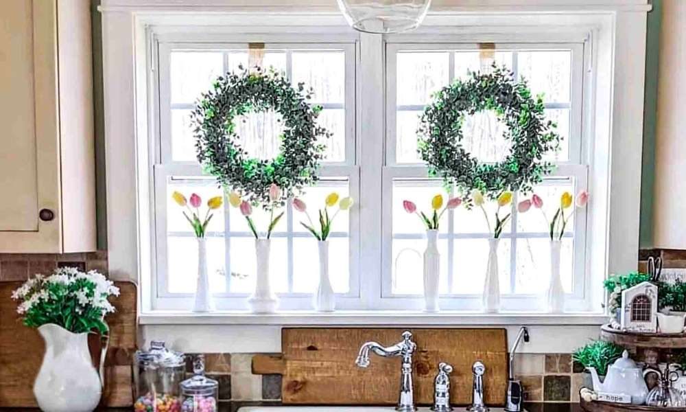 Small Kitchen Window Decor Ideas
