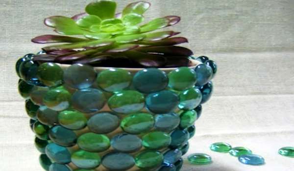 Flower Pots Decor with Green Stone 