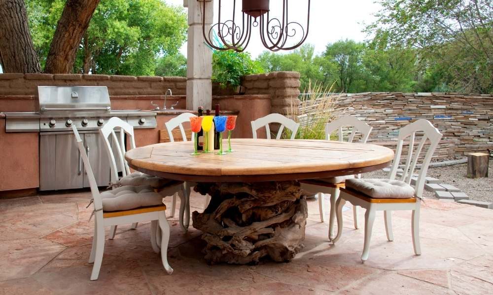 Outdoor Coffee Table Decor Ideas