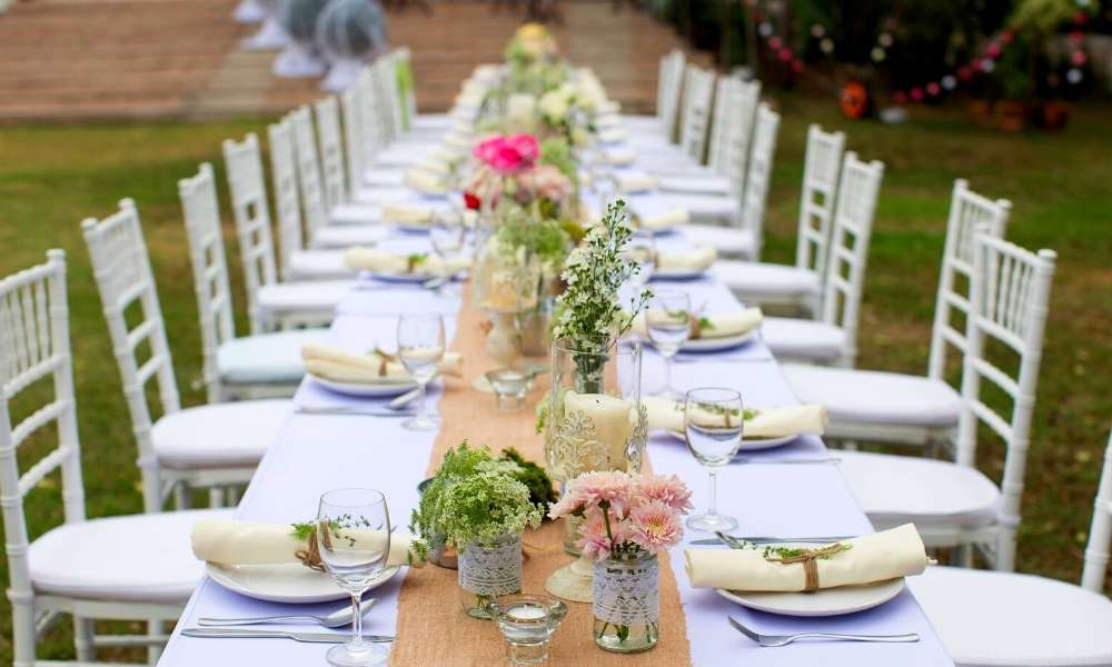 Table Decorating Ideas for Outdoor Party