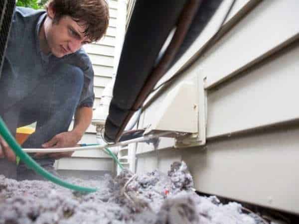 A Clogged Dryer Vent's Warning Signs