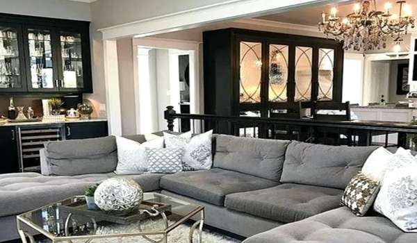Living Room Luxurious Finishes