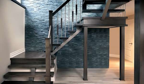 Paneled Stairwell Decor Ideas