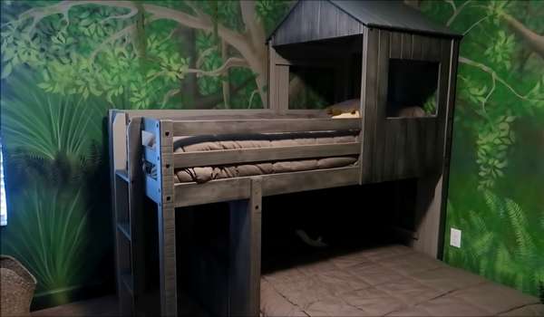 Treehouse For Jurassic Park Bedroom Idea