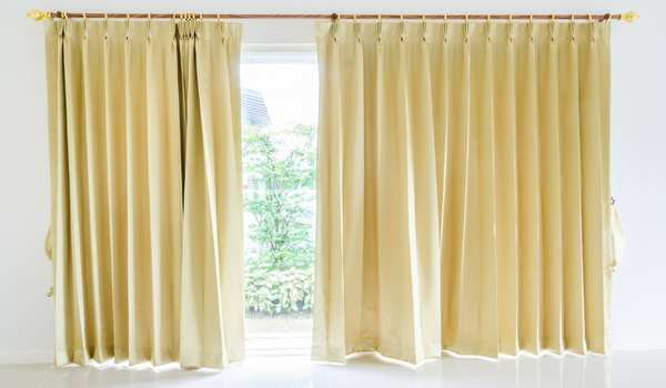 Get Right Fabric choose curtains for the living room