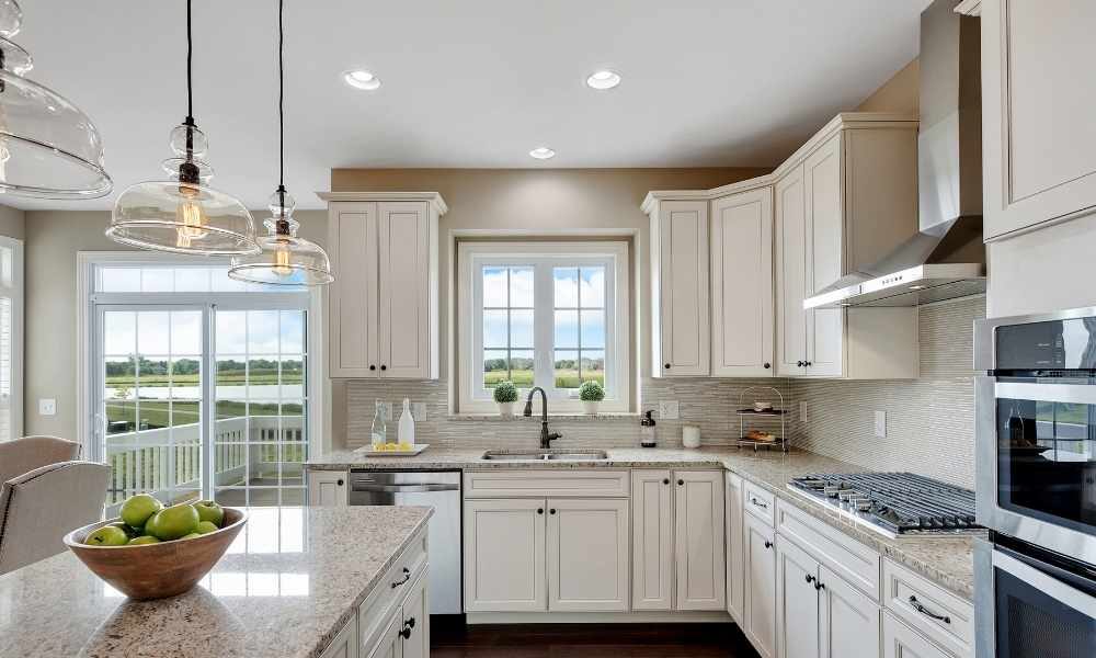 How to Organize Kitchen Cabinets in a Small Kitchen