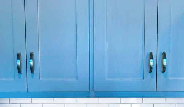 Use Blue Color in Cabinet 