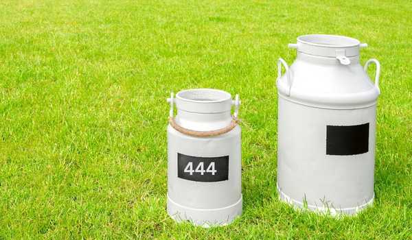 Old Milk Can Decorating Ideas With Bold House Number Sign 